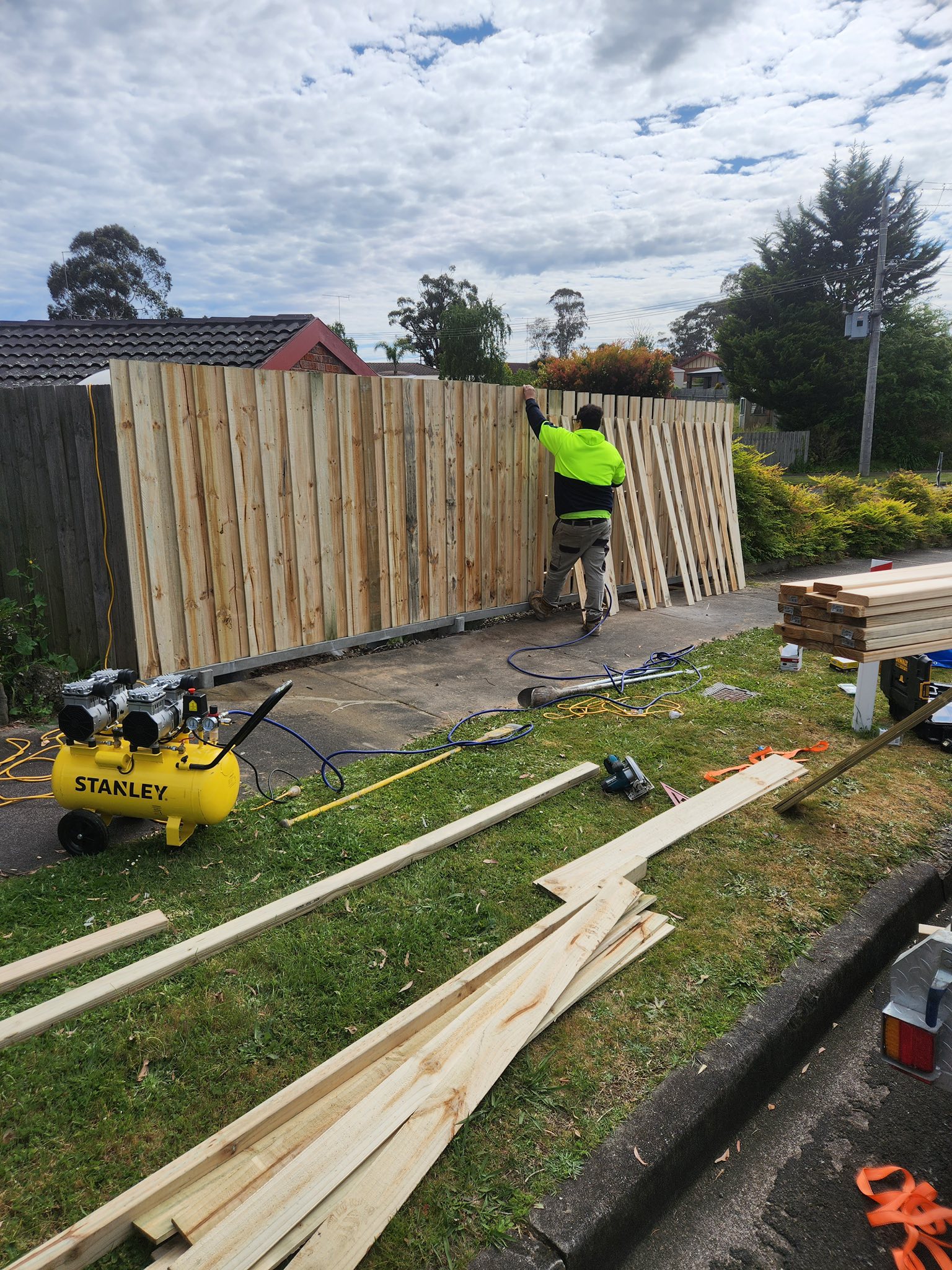 Team on site — Action shot